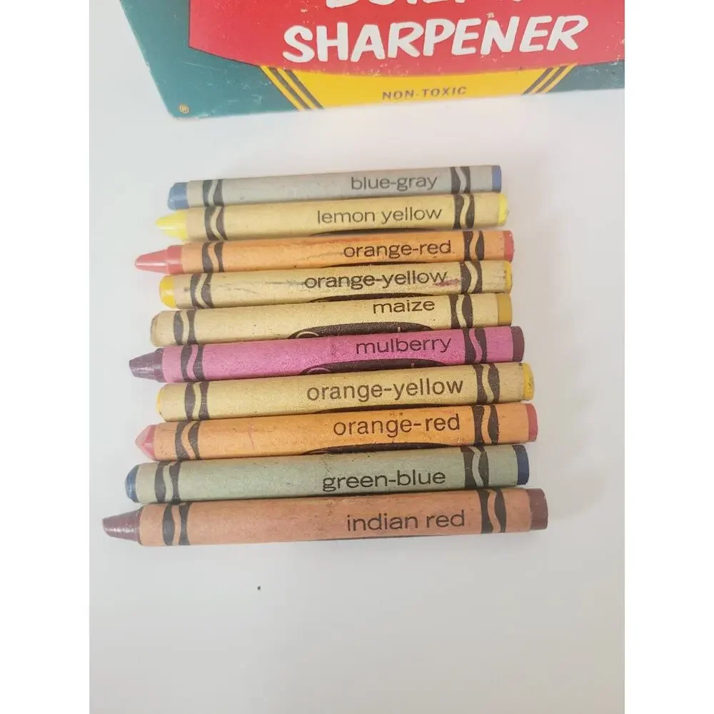 Crayola Crayons Binney & Smith 8 64 Vtg USA Retired Indian Red Thistle Maize Lot